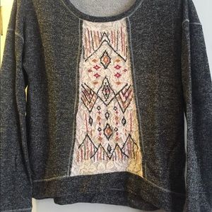 Sweatshirt top by Jolt.